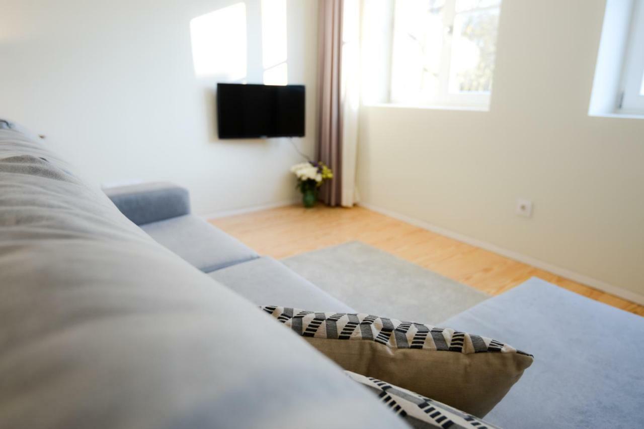 Blue House Porto Apartments - Parking Екстер'єр фото