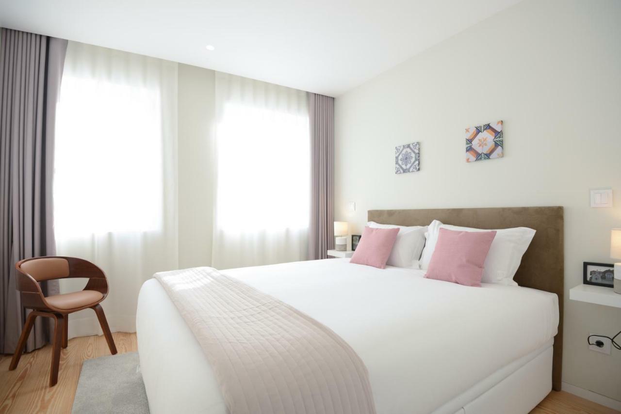 Blue House Porto Apartments - Parking Екстер'єр фото