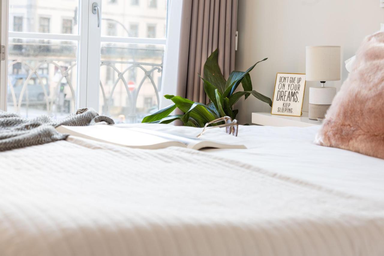 Blue House Porto Apartments - Parking Екстер'єр фото