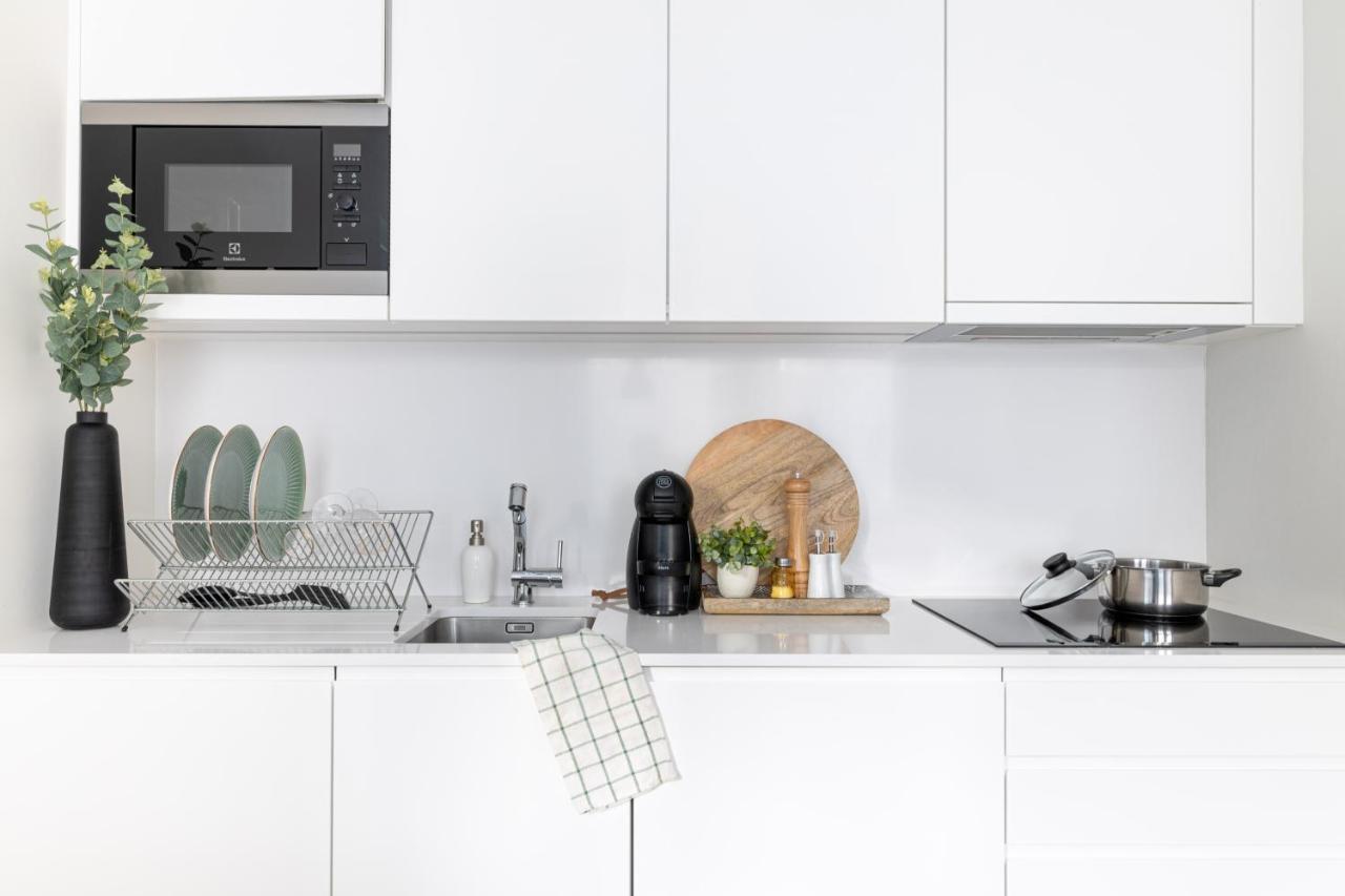 Blue House Porto Apartments - Parking Екстер'єр фото
